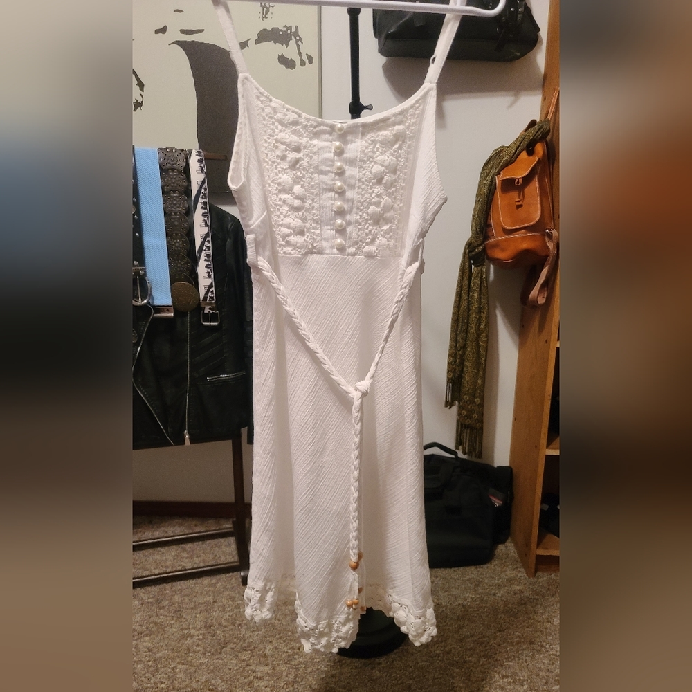 Pretty Cotton Summer Dress - Picture 3 of 9